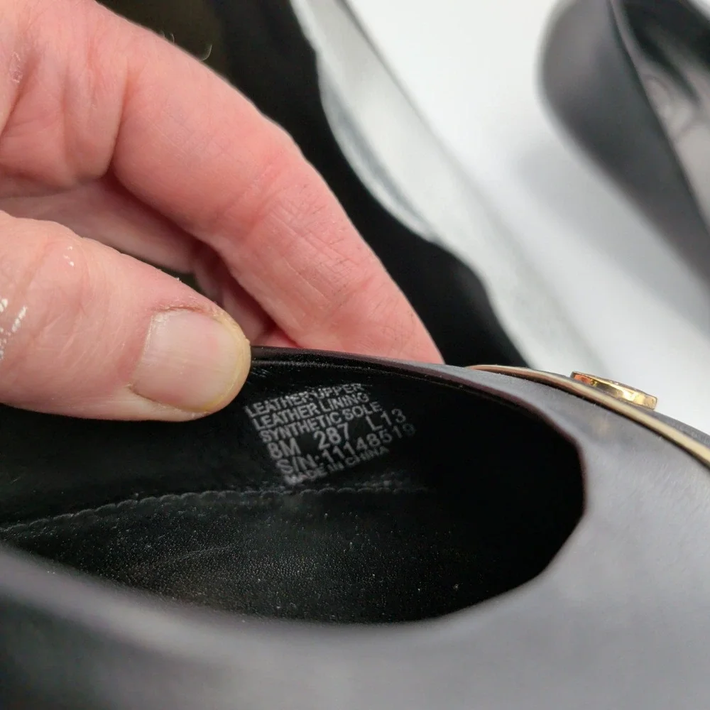 Tory Burch‎ Black Leather Wedge Pumps Gold Logo Medallion Round Toe 8M 11148519